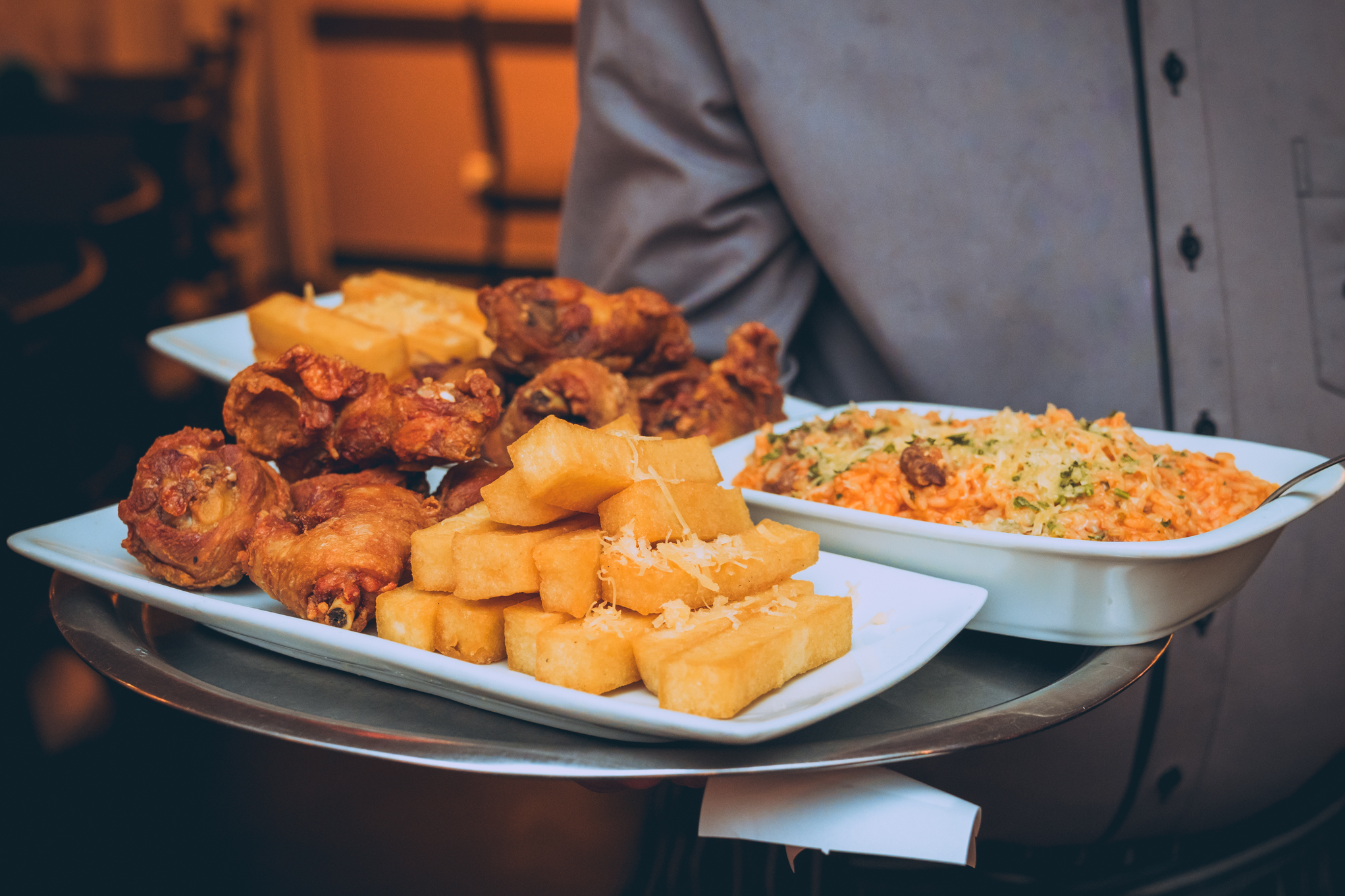 Petiscos e pratos do Curitiba Comedy Club